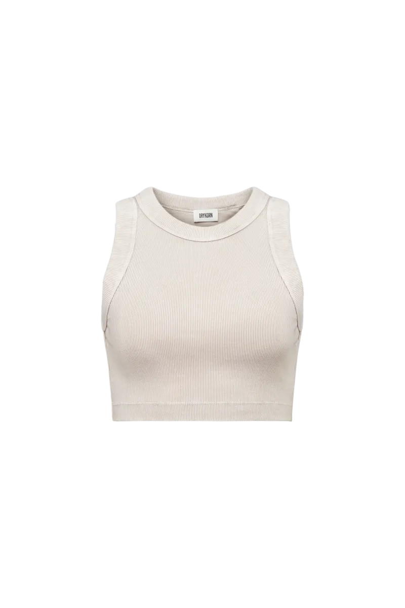 DRYKORN NADEEN Jerseytop aus Baumwolle mit Rippenstruktur, Rundhalsausschnitt, Slim Fit und verkürzter Länge im modernen Used-Look.