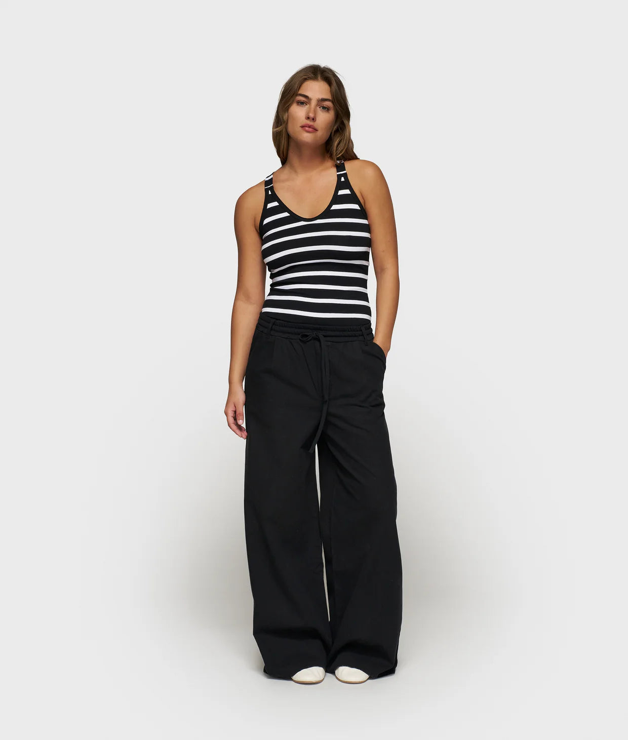 Schwarz weiß gestreiftes Damen Top "The Wrapper" von 10 DAYS AMSTERDAM
