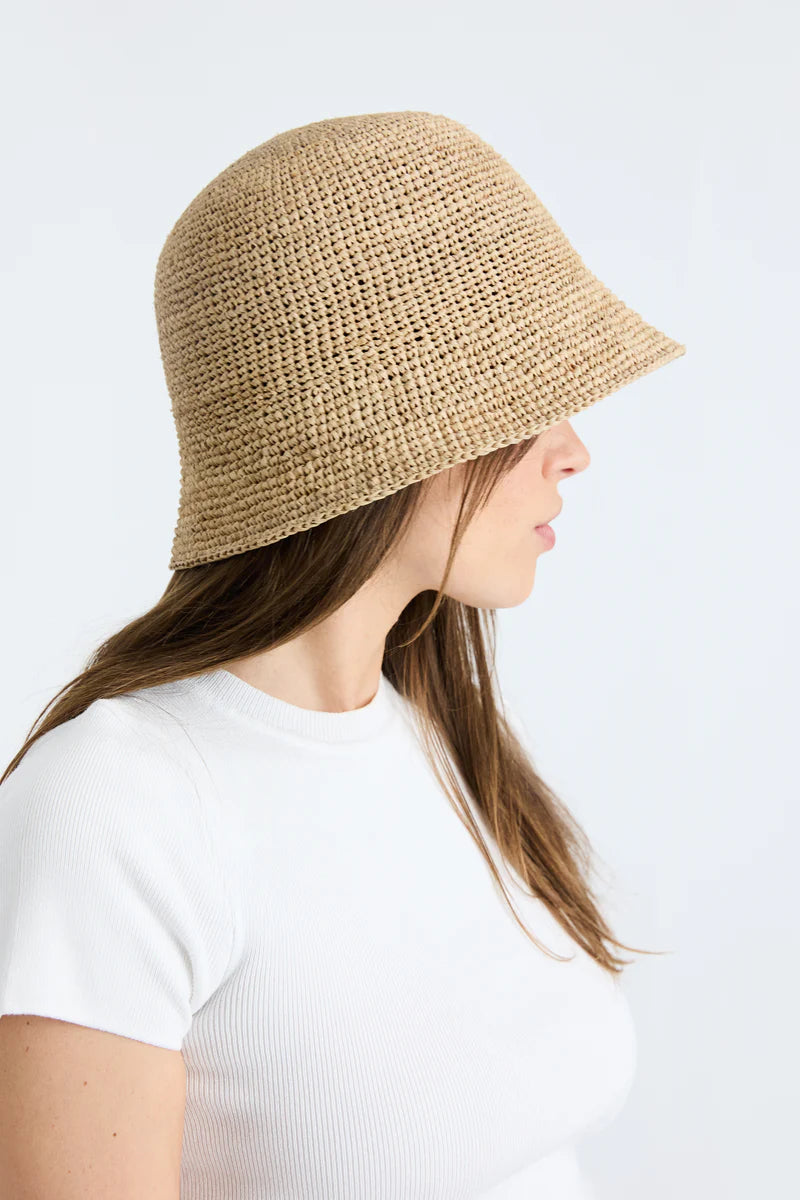 IBELIV ANDAO Fischerhut aus handgefertigtem Raffia mit klassischer Glockenform