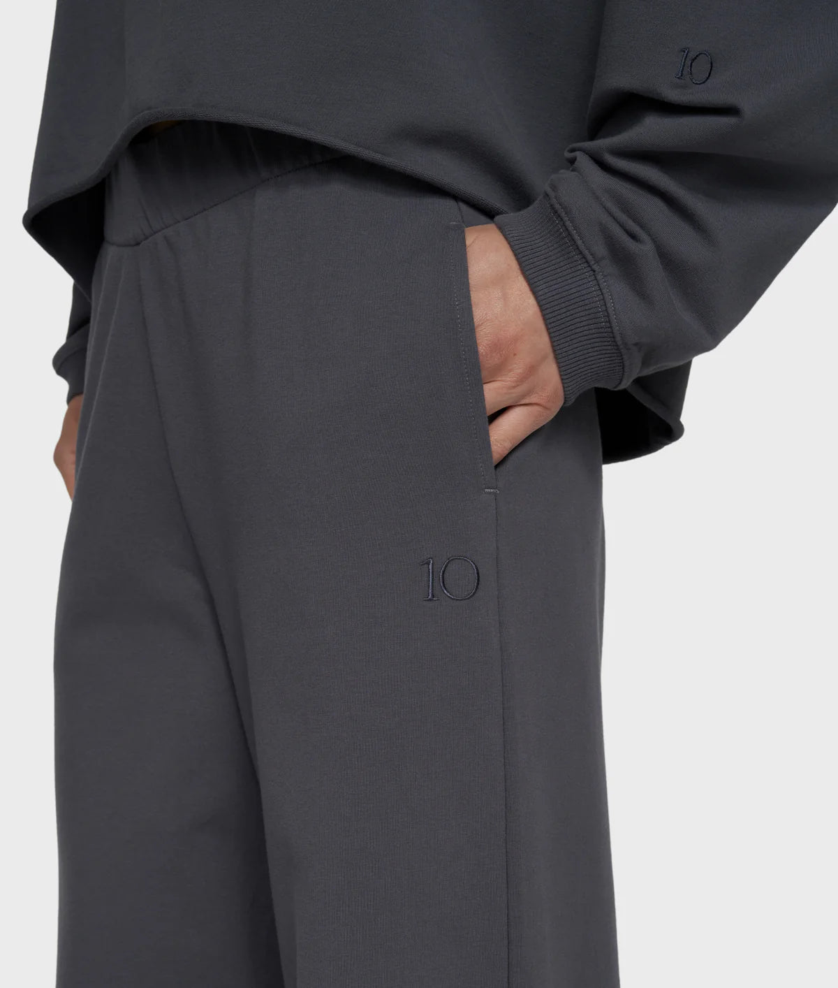 Damenjogginghose von 10 Days in der Farbe steel blue