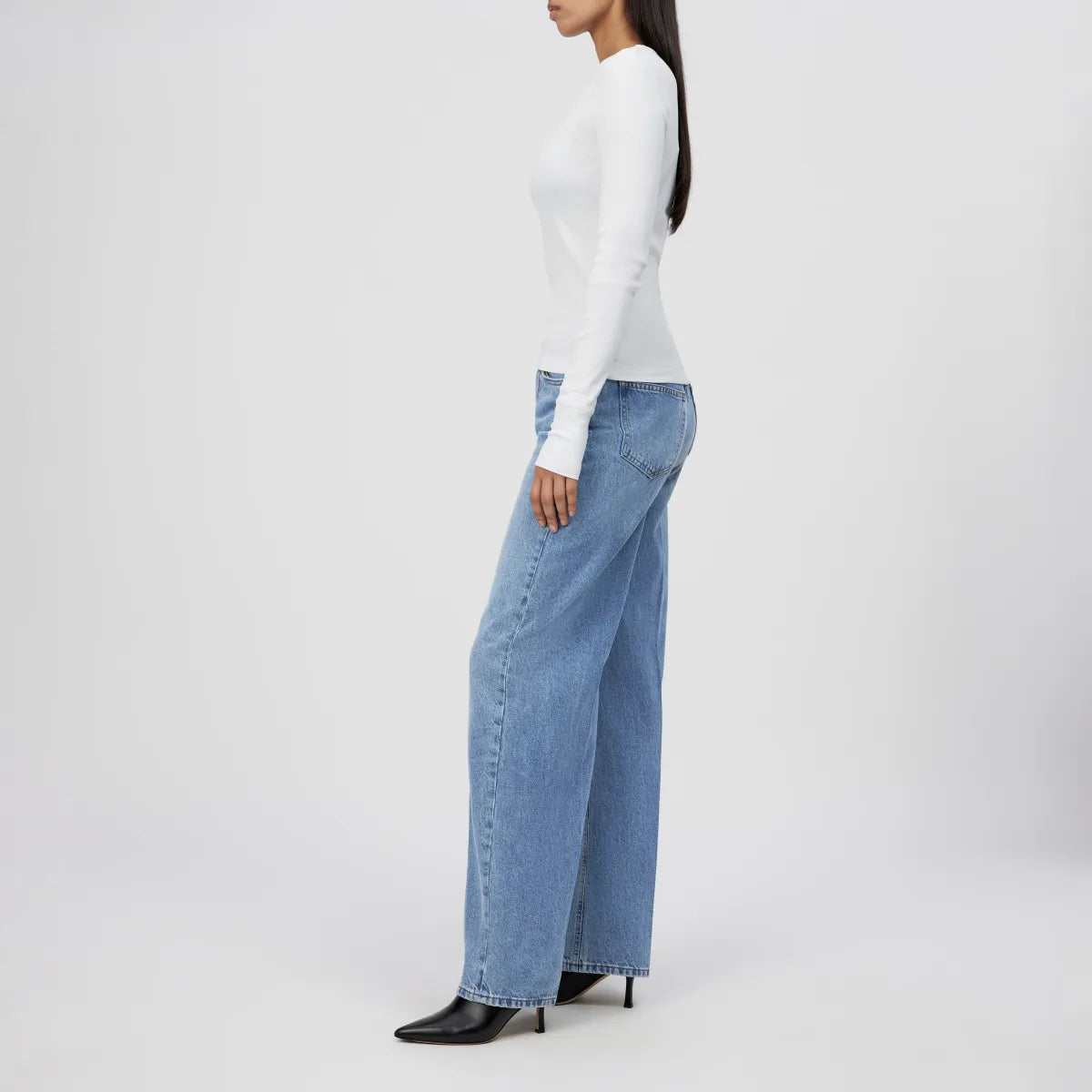 Weißes Longsleeve von Drykorn mit Rundhalsausschnit in Fein-Ripp