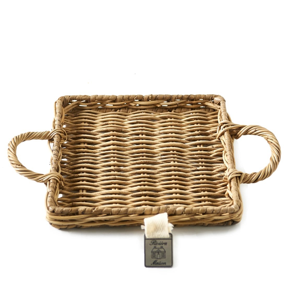 Kleines Tablett aus Rattan im natürlichen Look