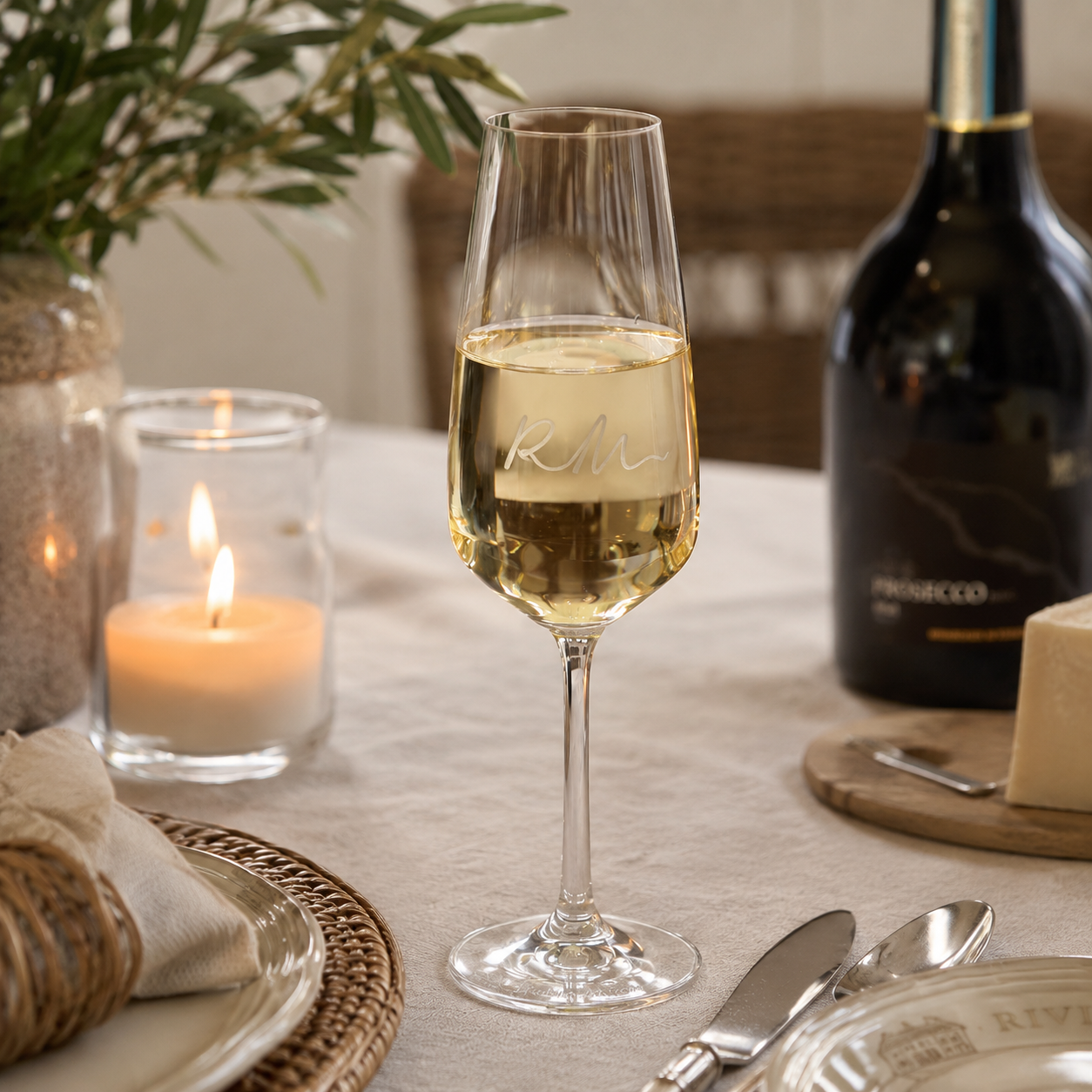 Sektglas mit RM Logo. Taste of RM Bubbles Glas von Riviera Maison