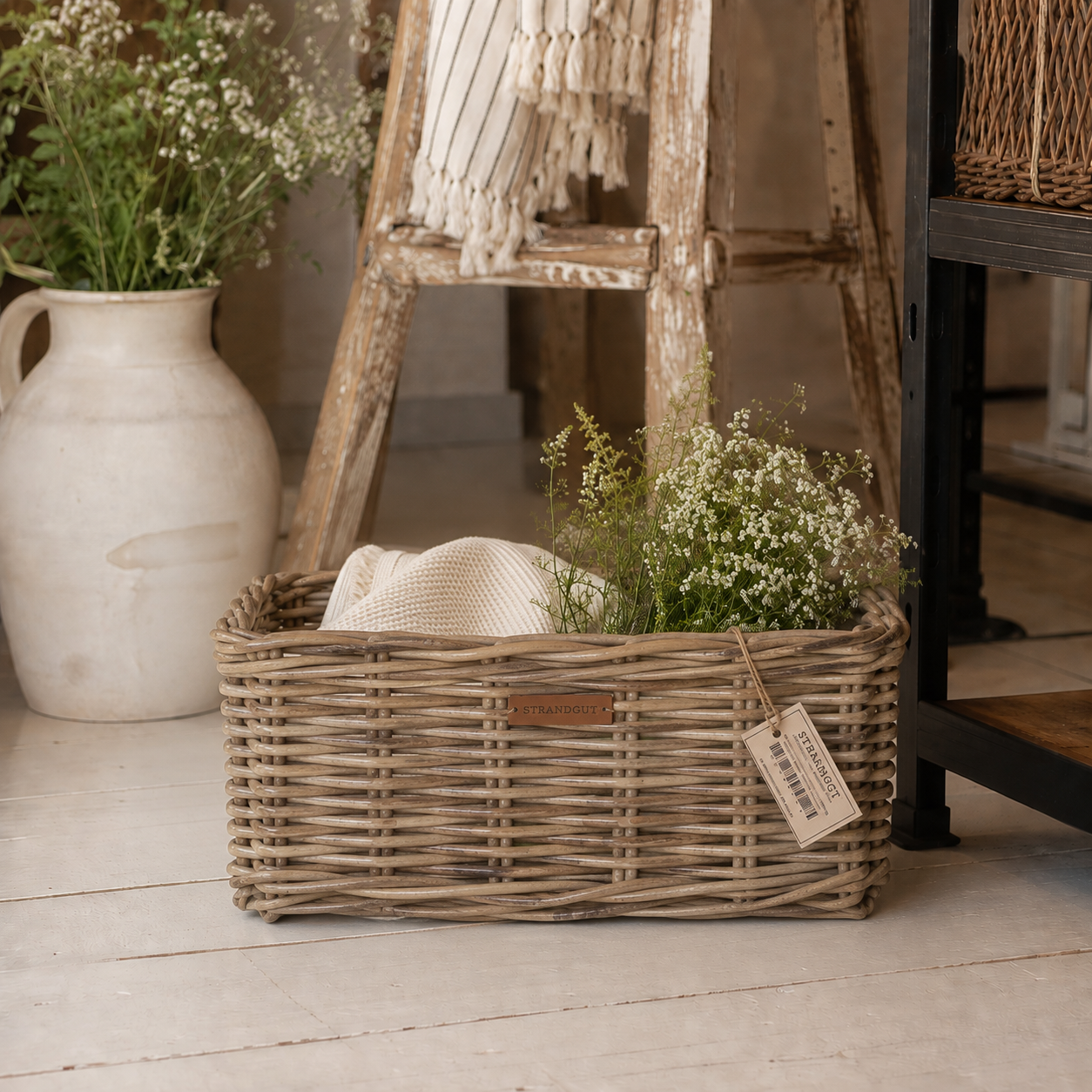 Handgeflochtener Rattan Basket Square in Natur Grau-Braun – dekorativer Aufbewahrungskorb in drei Größen