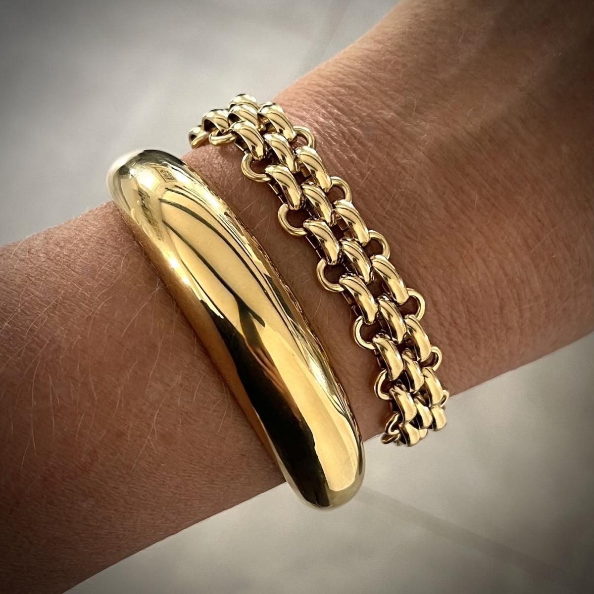 Queen Bracelet Gold