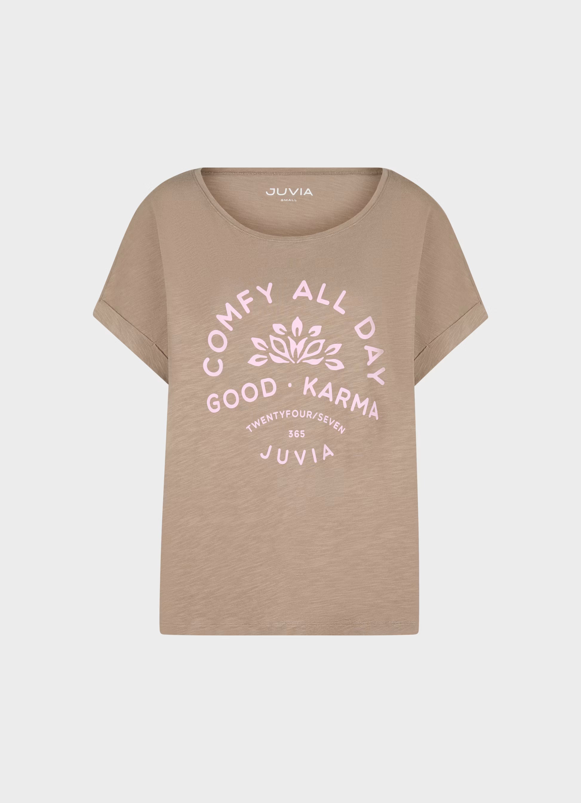 Damen T-Shirt mit Aufschrift Comfy All Day und Good Karma von Juvia