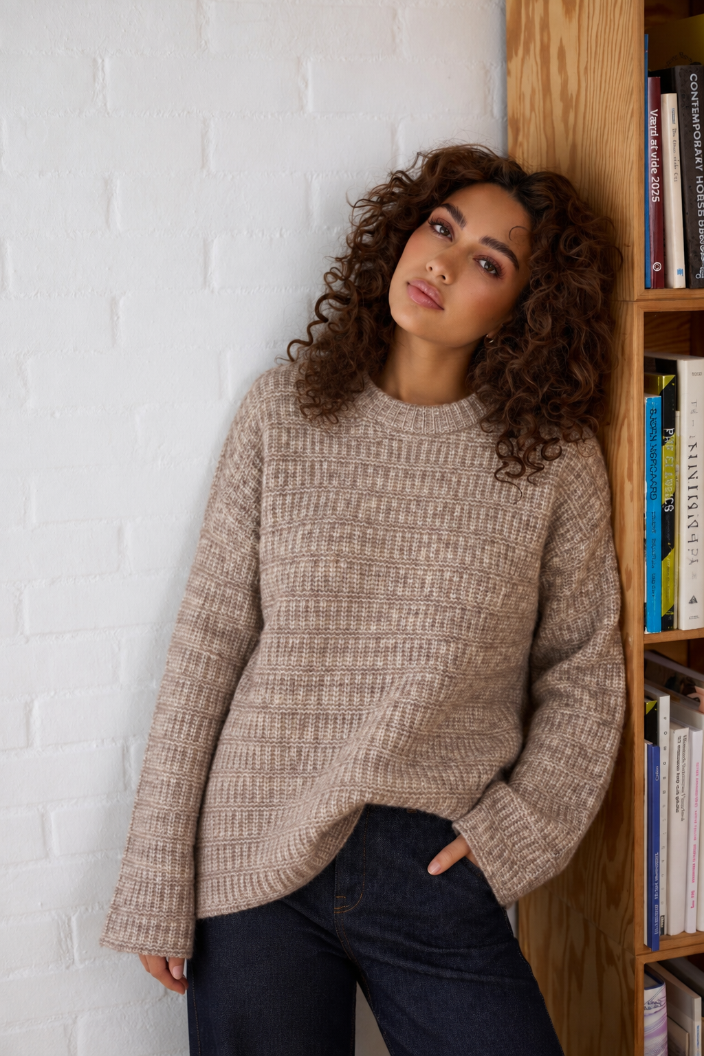 Kaffe Damen Strickpullover in Beige mit Strukturmuster und Rundhalsausschnitt