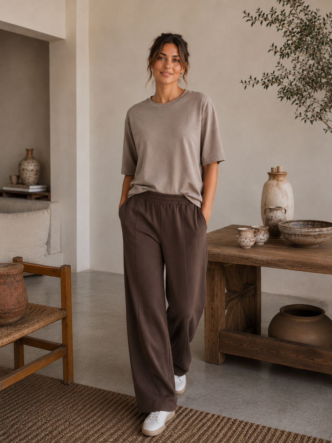 MSCW Tony Damen Sweathose in Bean Solid mit weitem Bein und elastischem Bund.