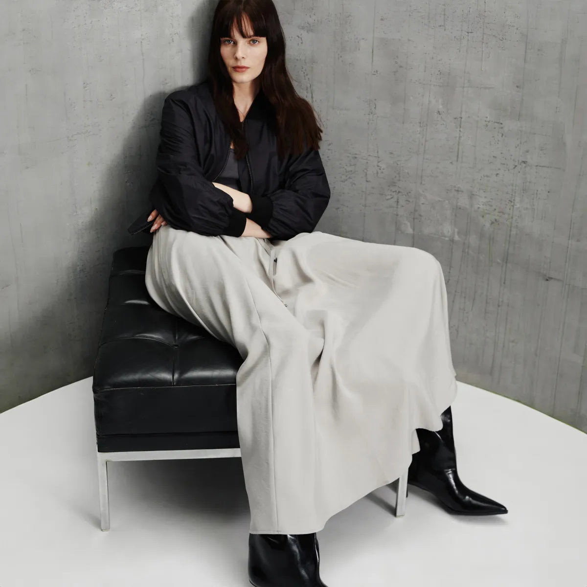 DRYKORN QERIME Tellerrock in knöchellanger Länge mit fließender A-Linie, Mid-Waist-Bund und elegantem Fall aus hochwertigem Modal-Mix.