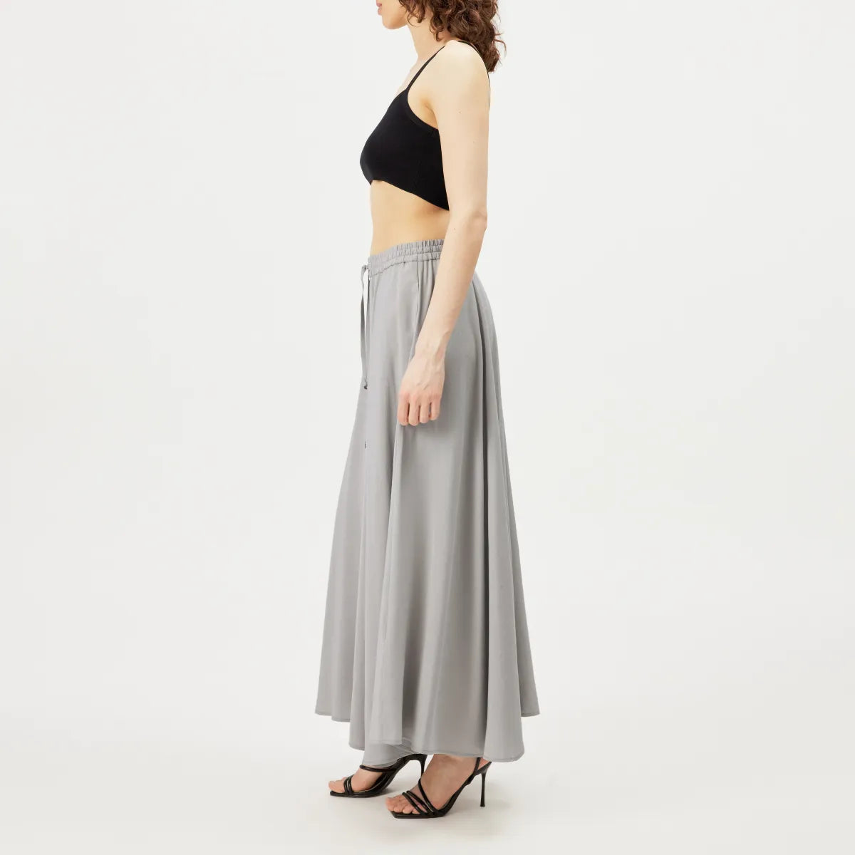 DRYKORN QERIME Tellerrock in knöchellanger Länge mit fließender A-Linie, Mid-Waist-Bund und elegantem Fall aus hochwertigem Modal-Mix.