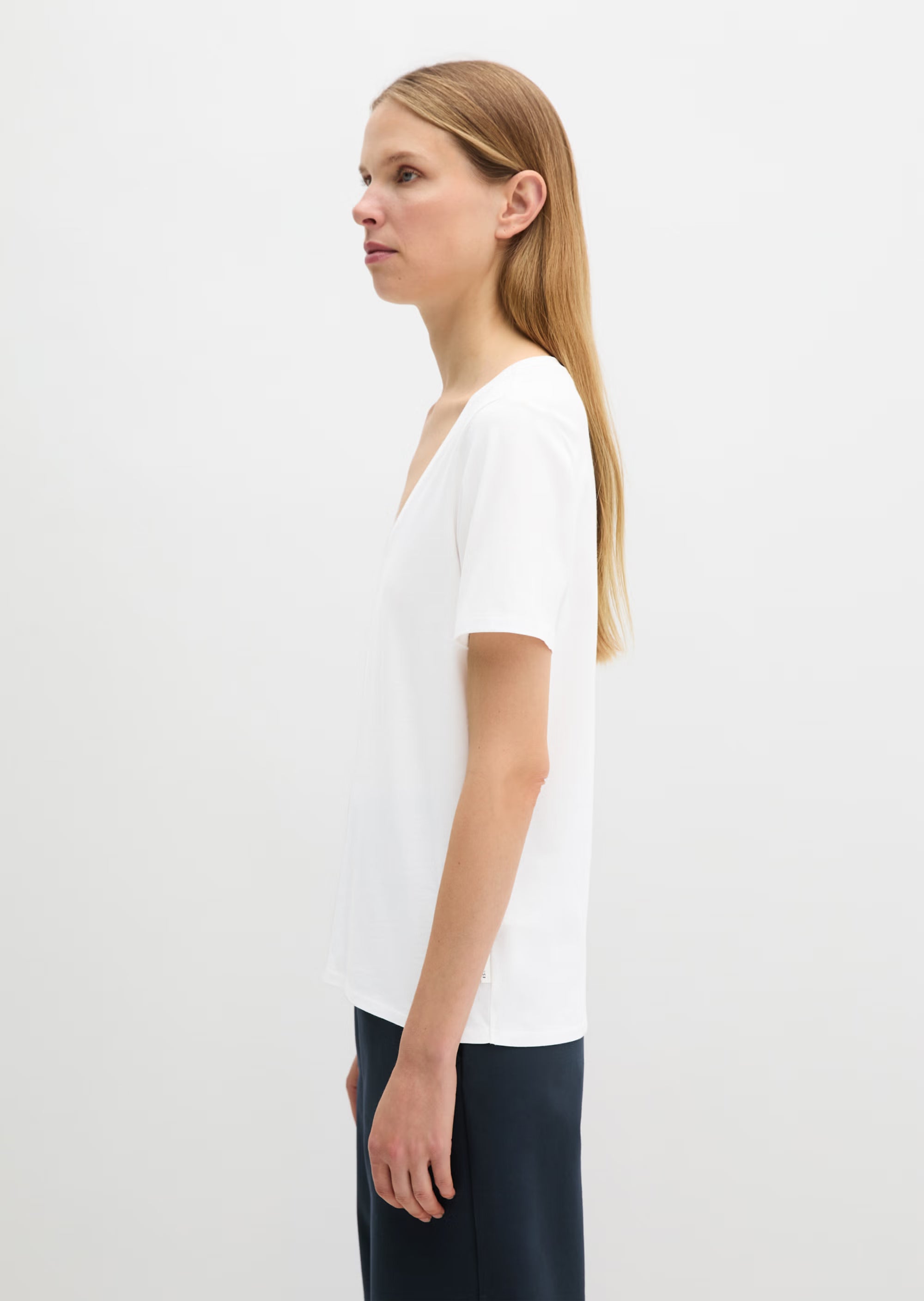 T-Shirt V-Neck WHITE
