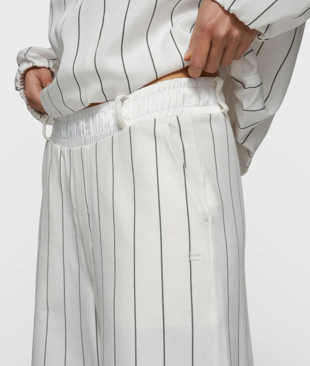 Damen Jogginghose "Wide leg" gestreift von 10 DAYS AMSTERDAM