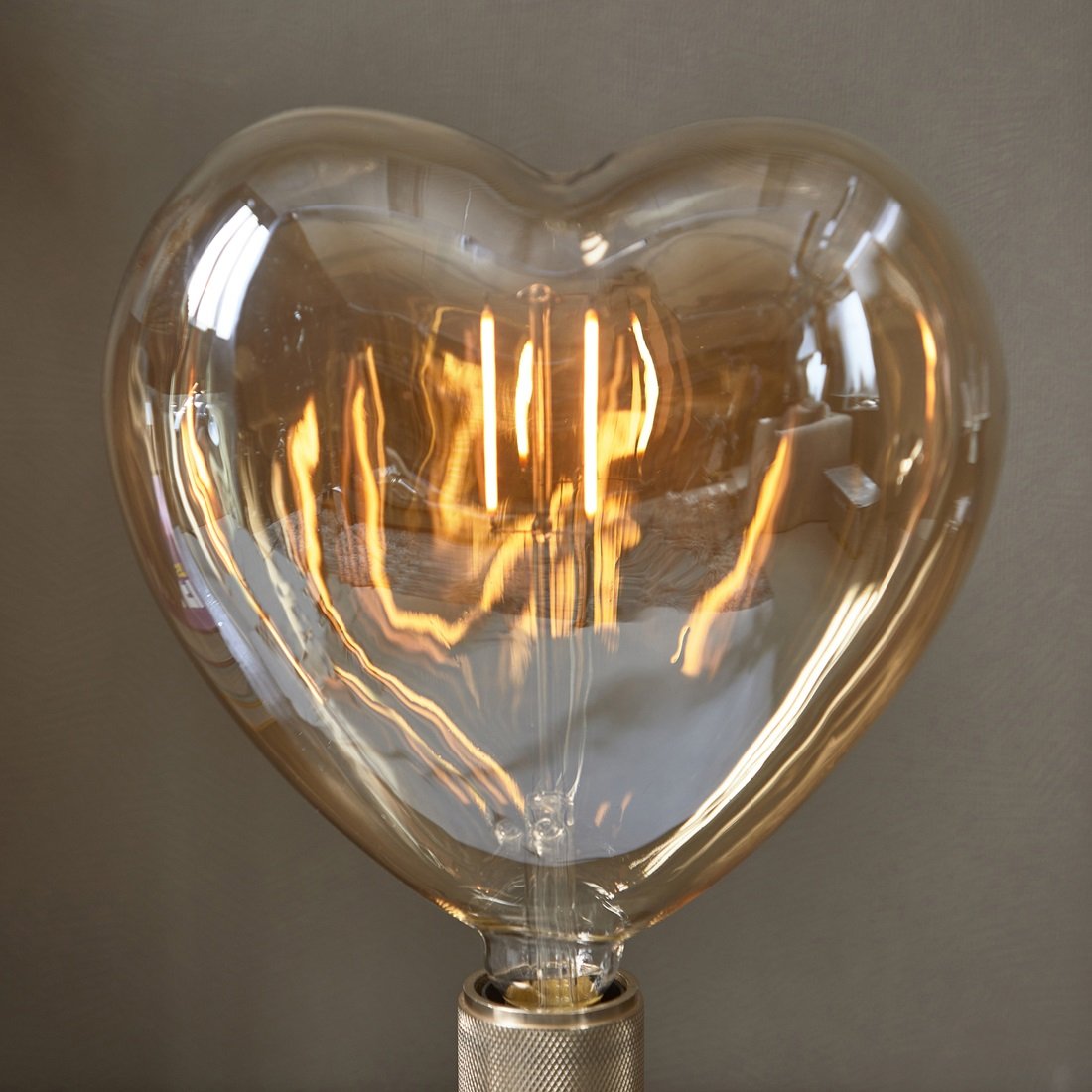 Riviera Maison Lovely Heart LED Bulb