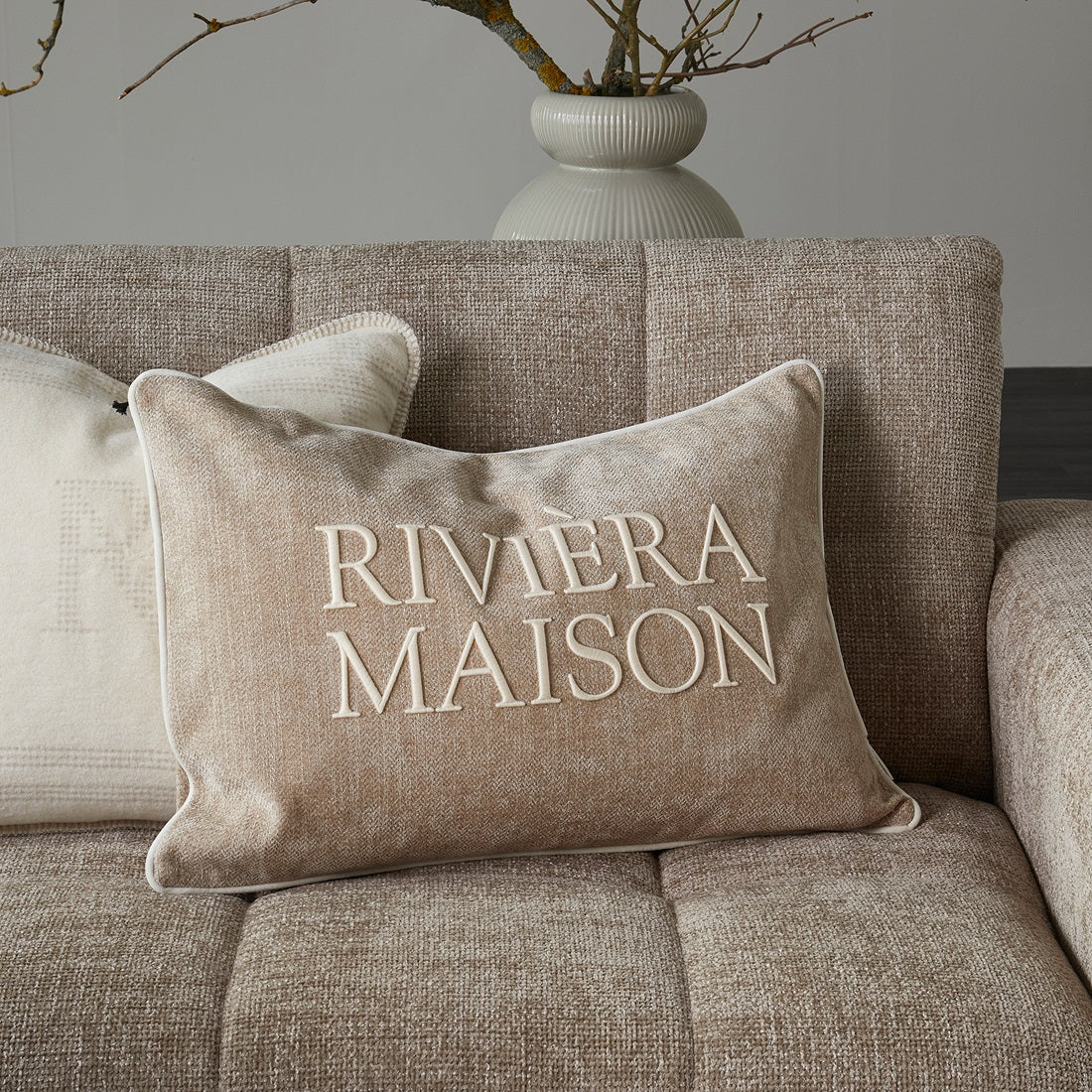 RM Evora Pillow 65x45