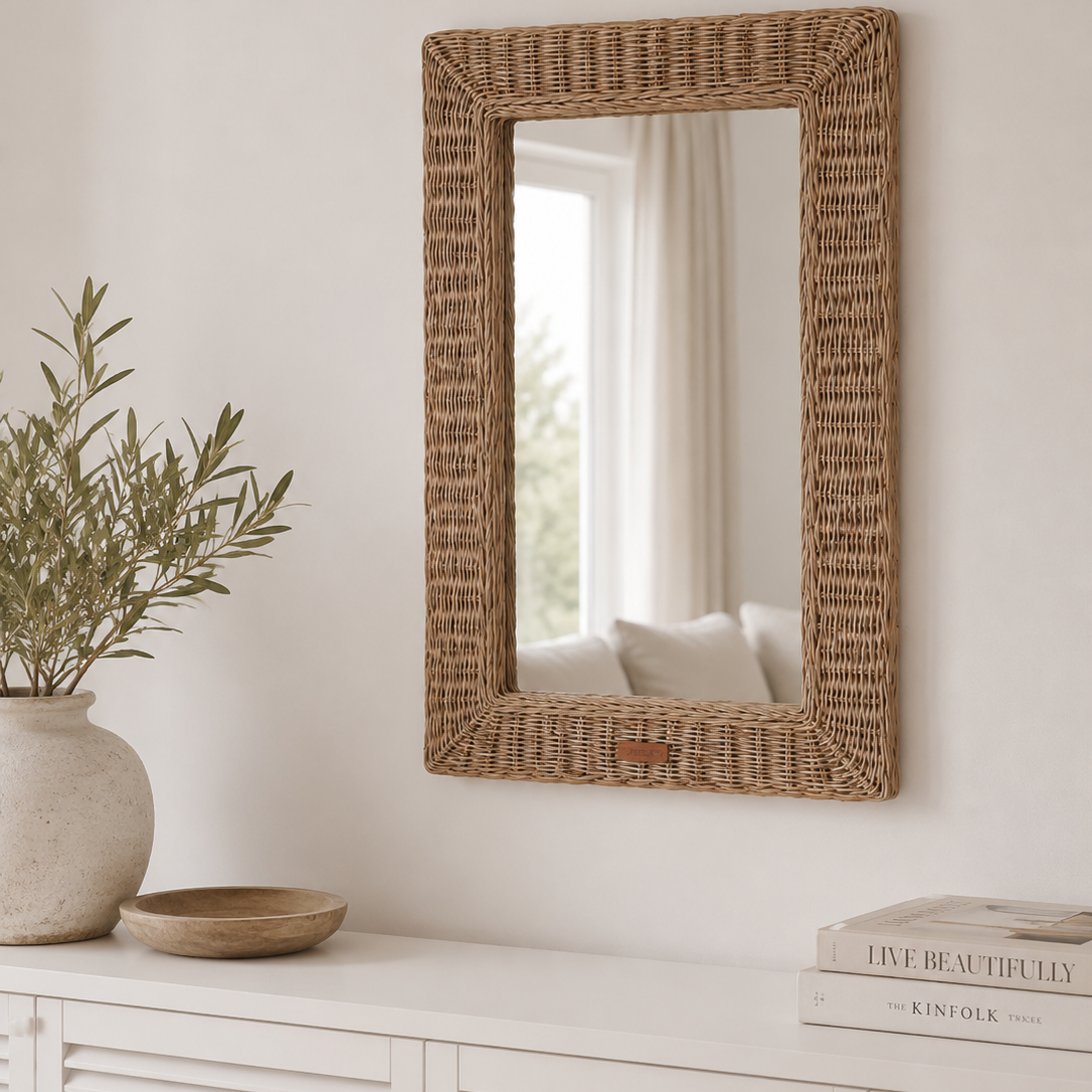 Spiegel 52x77cm hochkannt mit Rattanrand und Lederlogo STRANDGUT