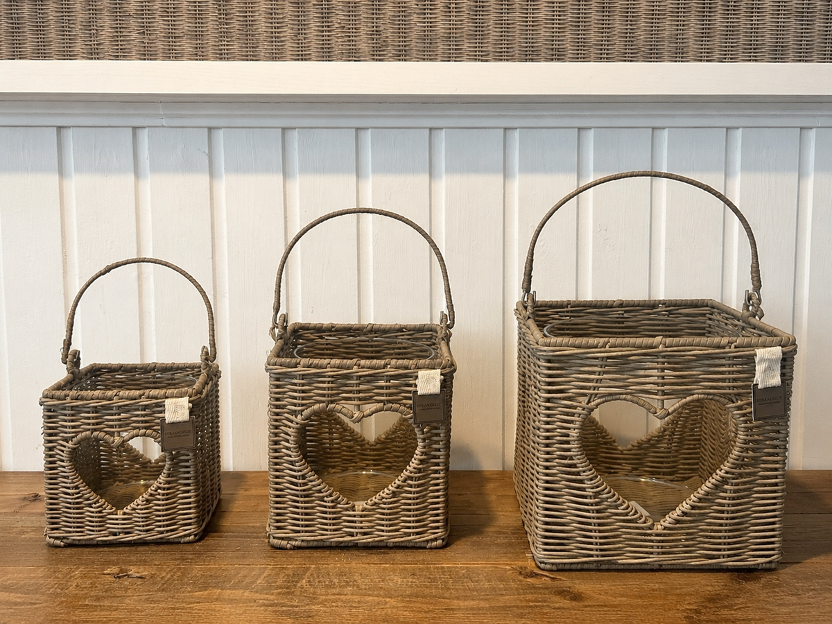 Rattan Lovely Hurricane