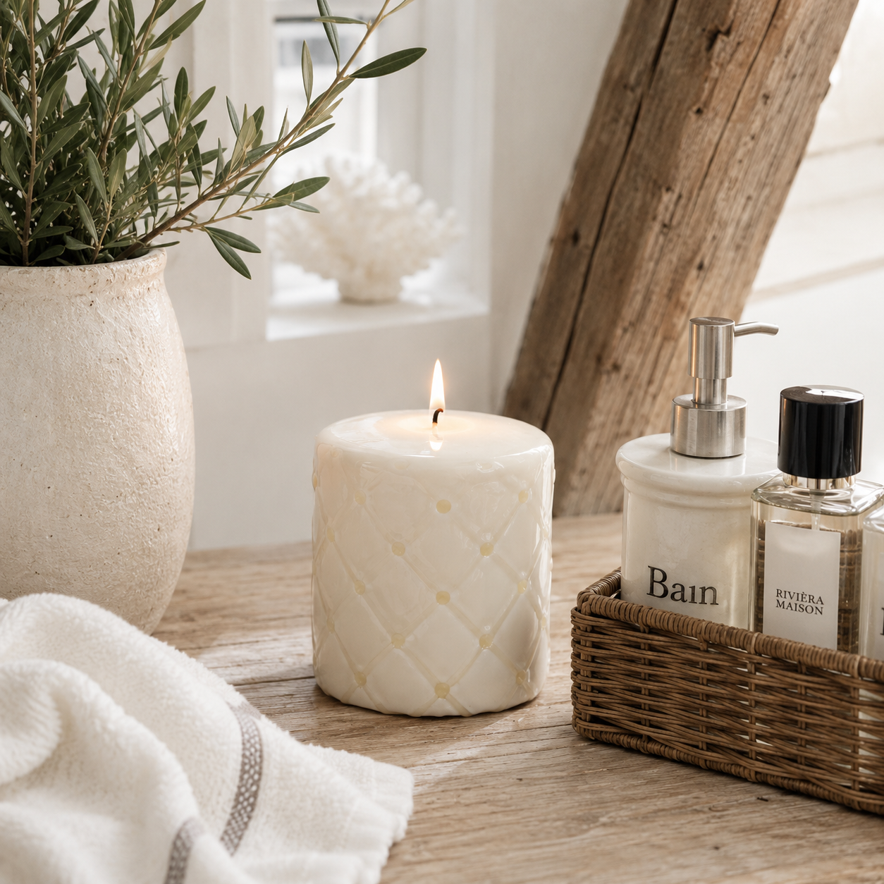 Riviera Maison Pillar Candle Padded white 9,5x10