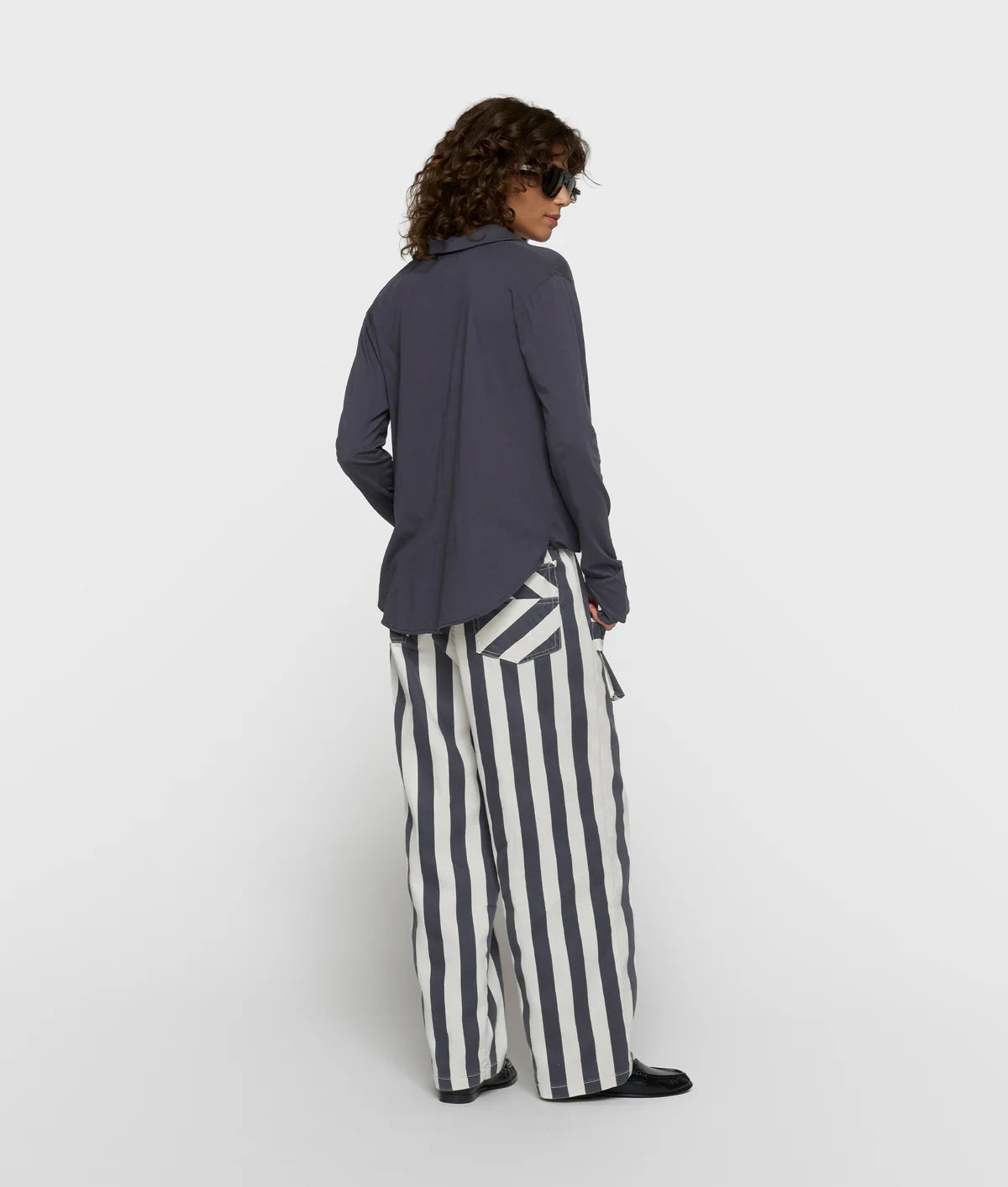 Damen bluse wrapped in der farbe steel blue von 10 days amsterdam