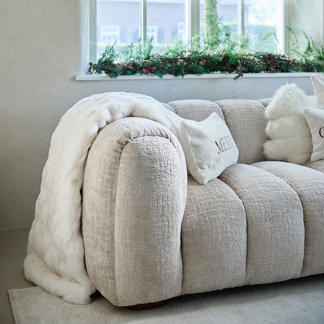 Romolo Faux Fur Throw 180x130 RIVIERA MAISON