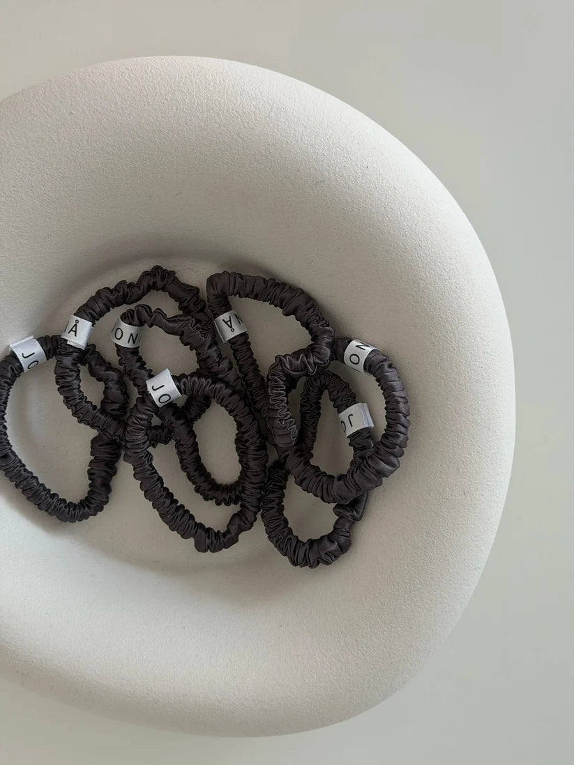 JONÀ THE LABEL SILK SCRUNCHIES – mouse