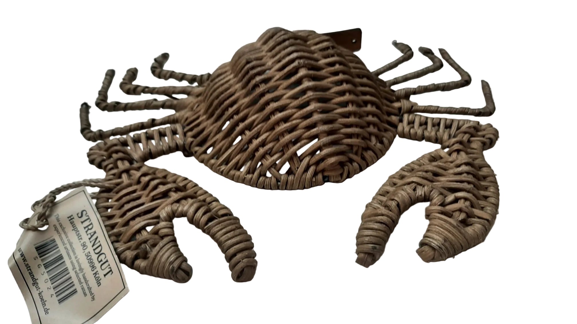 Handgeflochtene Rattan-Krabbe als maritime Tischdekoration aus Naturmaterial, 28 × 20 × 4 cm.