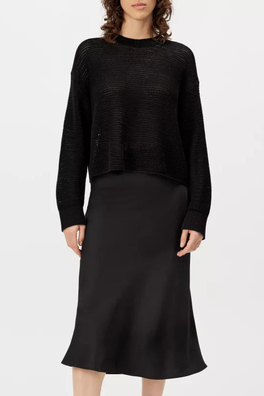 DRYKORN MALESE Pullover mit Oversized Fit, Rundhalsausschnitt, langen Ärmeln und verkürzter Cropped-Länge aus hochwertigem Baumwoll-Mix.
