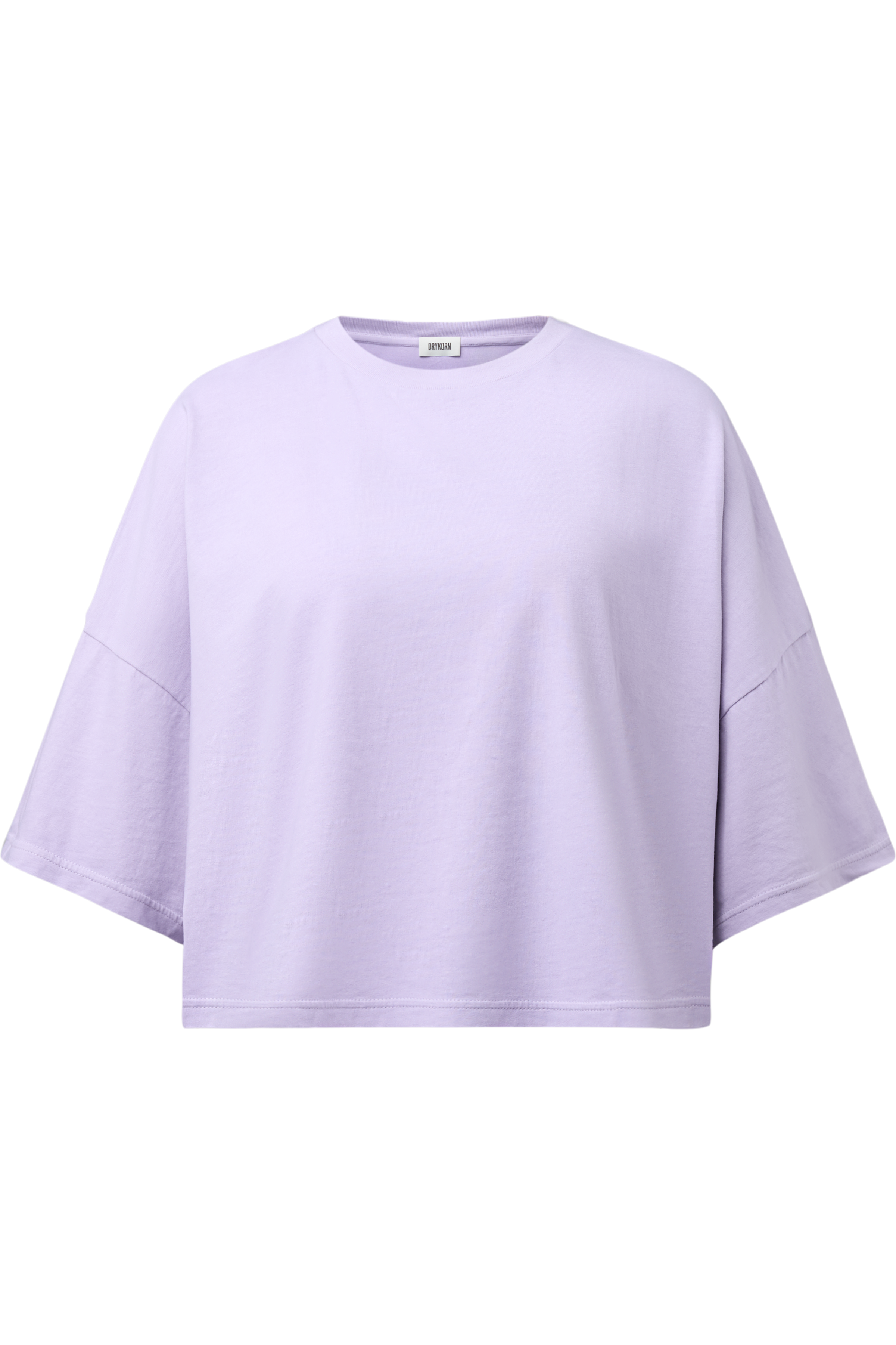 Fliederfarbenes DRYKORN MARVA Baumwoll-T-Shirt mit lockerem Boxy Fit, weiten Ärmeln und verkürzter Länge.