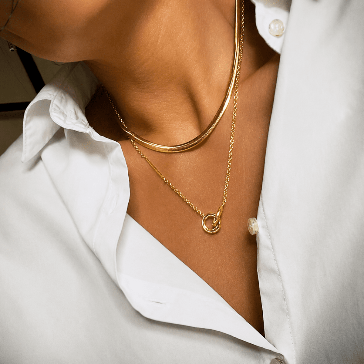 Hitch Short Necklace Gold