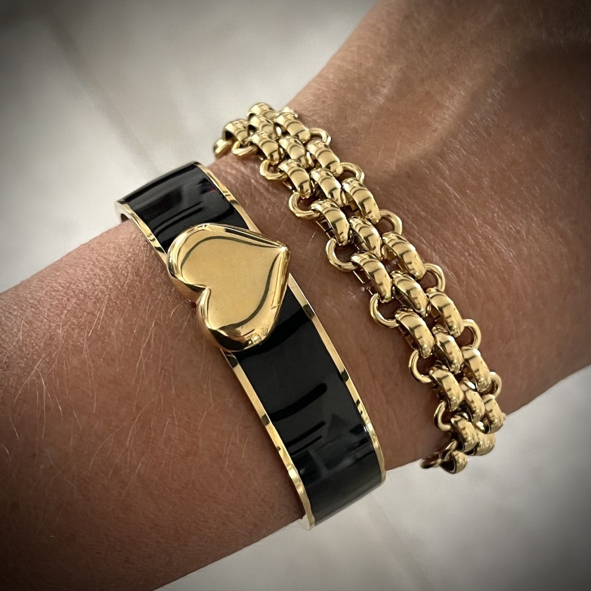 Queen Bracelet Gold