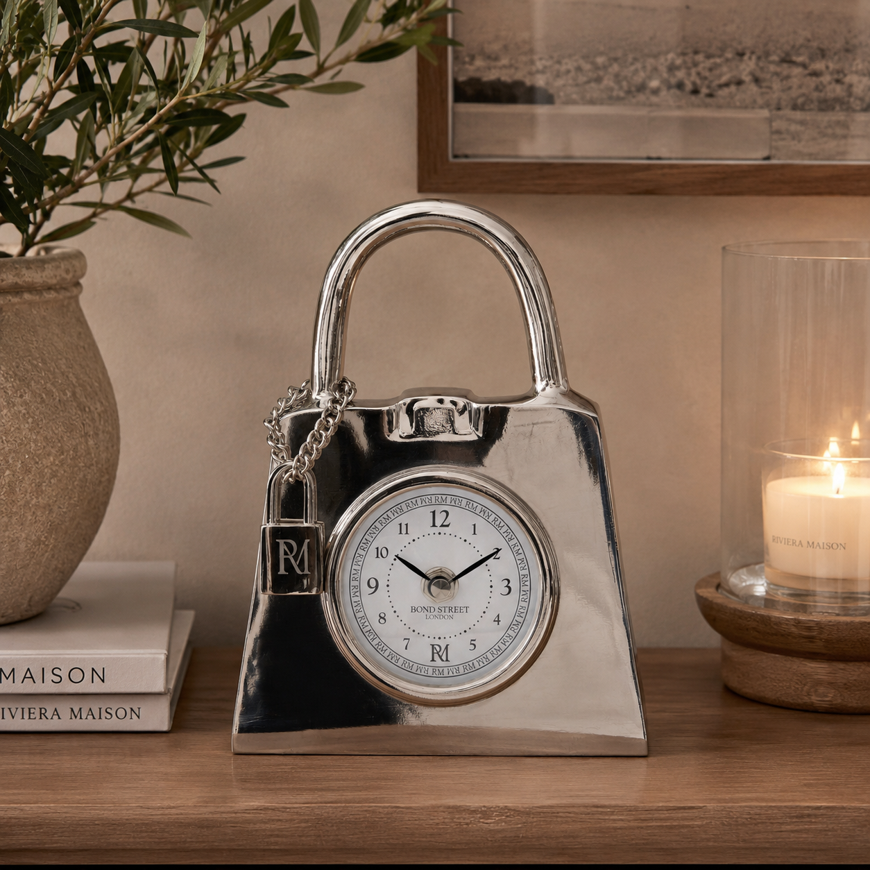Lovely Bag Clock in Form einer Damenhandtasche von Riviera Maison