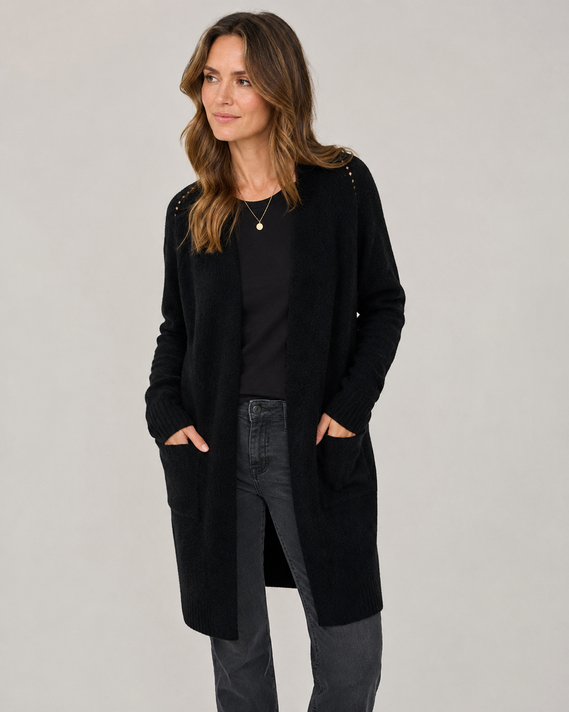 Mos Mosh Thora Long Cardigan in Schwarz aus weicher Alpaka-Wollmischung mit offener Front und langer Passform.