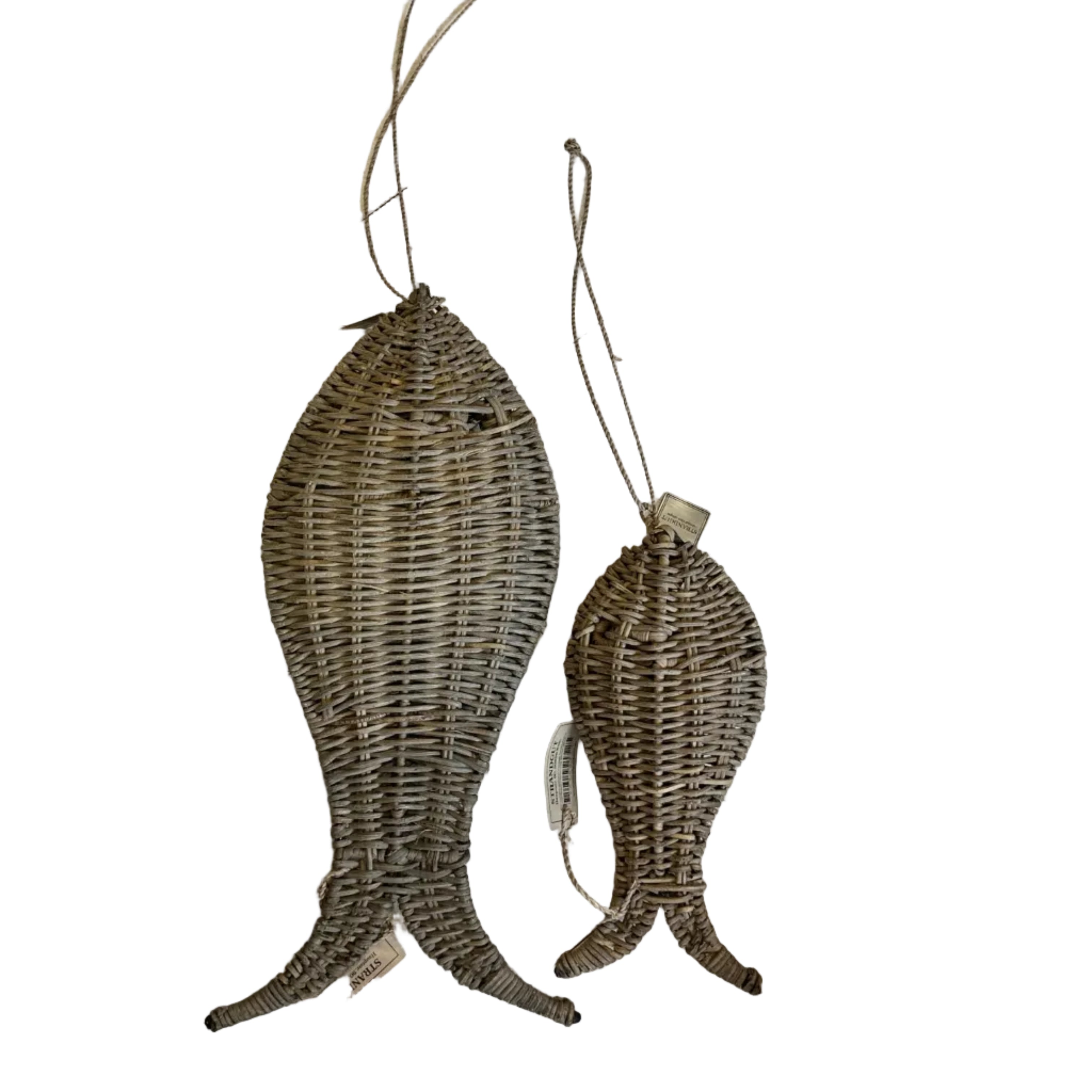 Handgefertigter Rattan Decoration Fish aus natürlichem Rattan als maritime Wanddekoration.