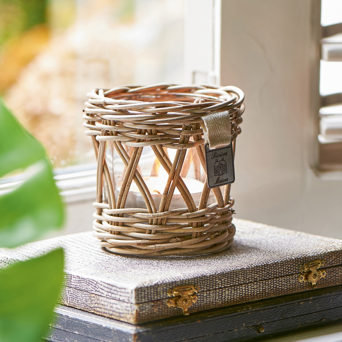 Rustic Rattan Votive RIVIERA MAISON
