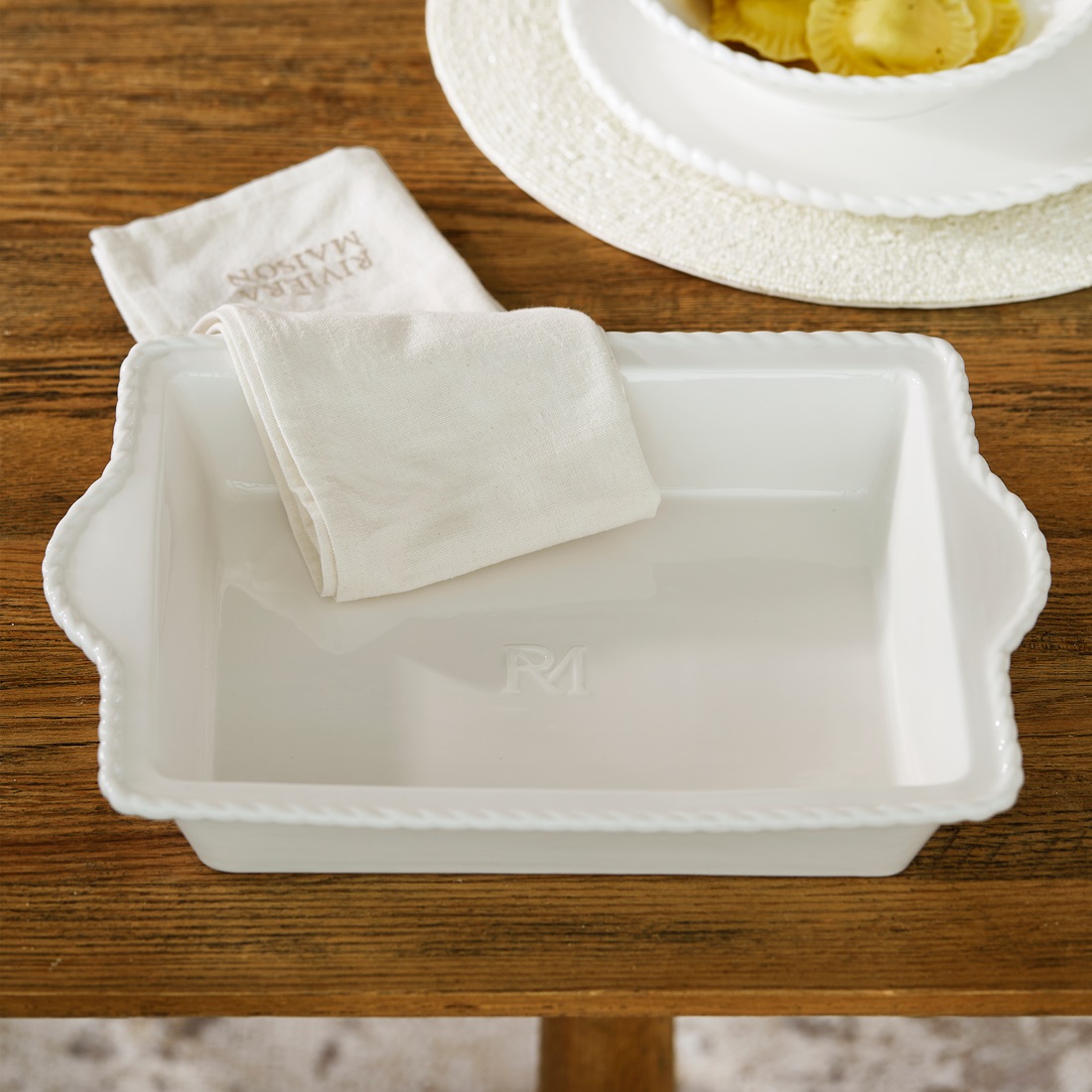 Elegant Twist Oven Dish RIVIERA MAISON